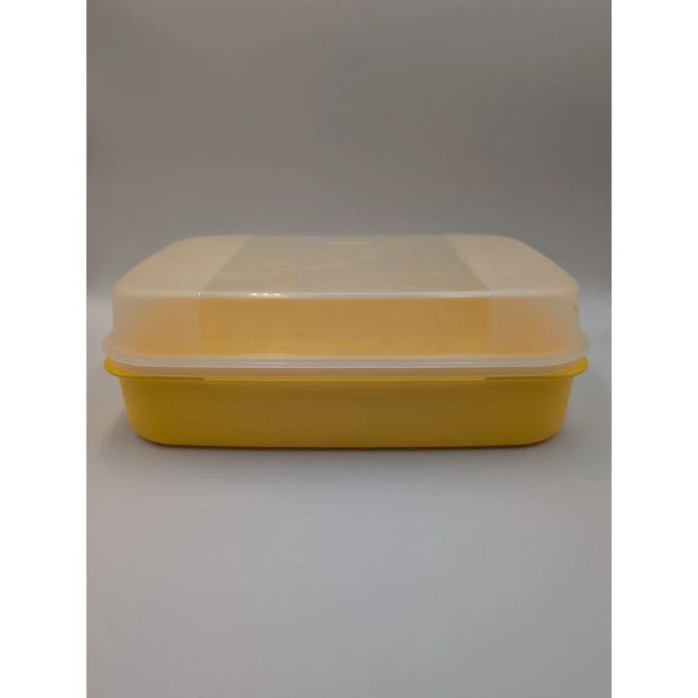 Tupperware 2242D-4 Clear Hinged Lid Yellow Box Container  11x7x4 Storz-a-lot